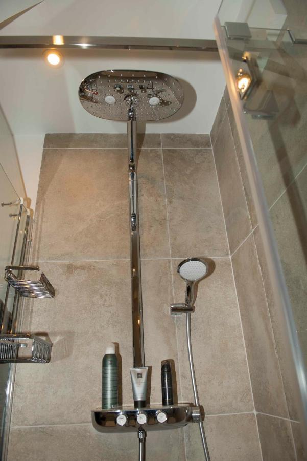 StudioBeerse met Sauna Zwembad en Spa Appartement Buitenkant foto