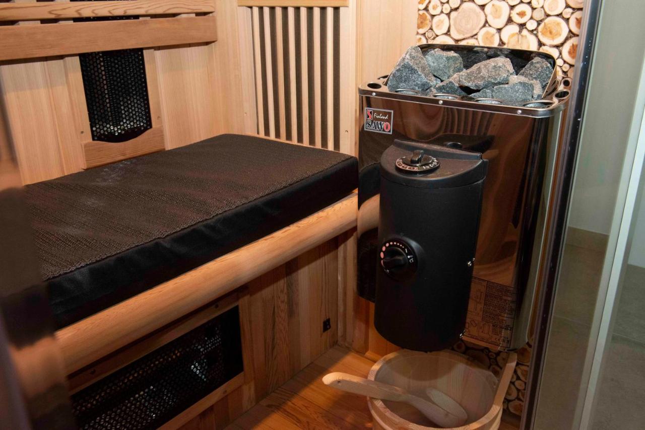 StudioBeerse met Sauna Zwembad en Spa Appartement Buitenkant foto