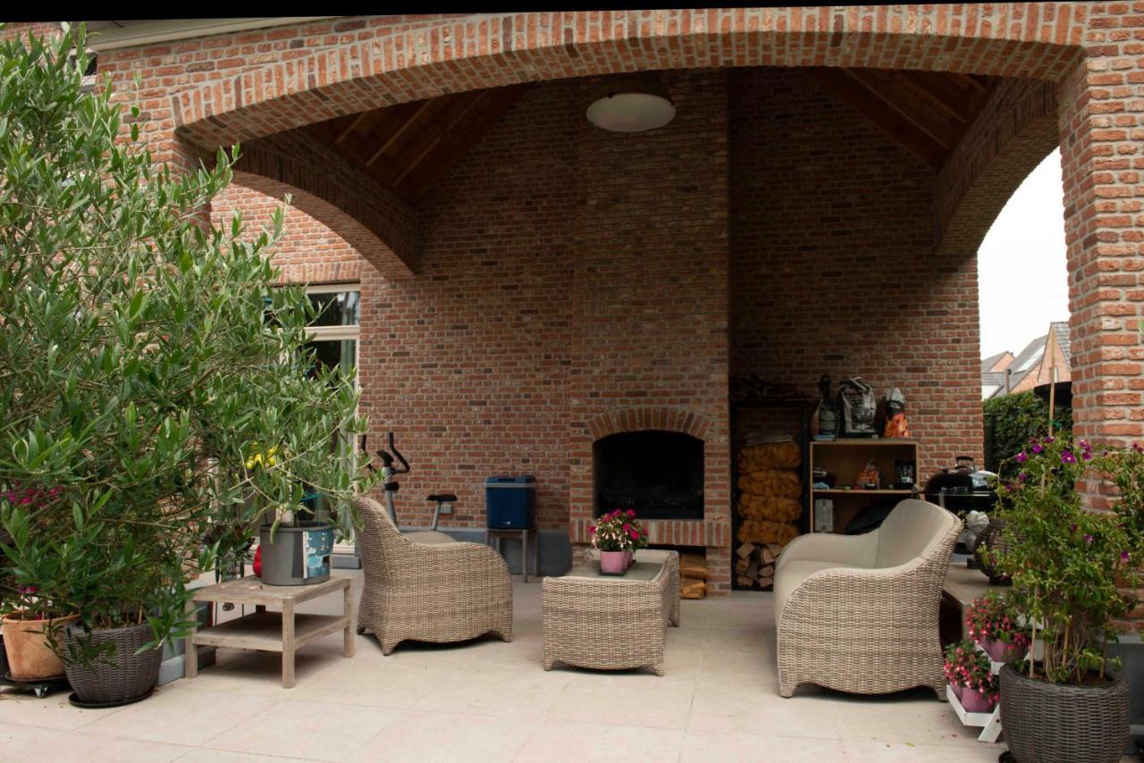 StudioBeerse met Sauna Zwembad en Spa Appartement Buitenkant foto